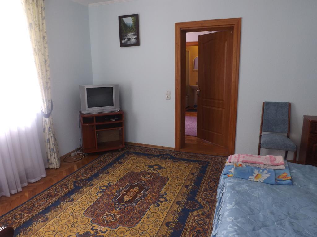 Rosinka Apartment Yaremche Exterior photo